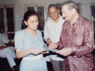 512e15_73f6f3b13de94efbafb41a66126620e3~mv2_d_1600_1200_s_2