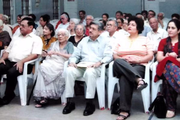 512e15_f63d61af45b744ec9a0cc1e15660fc8a~mv2